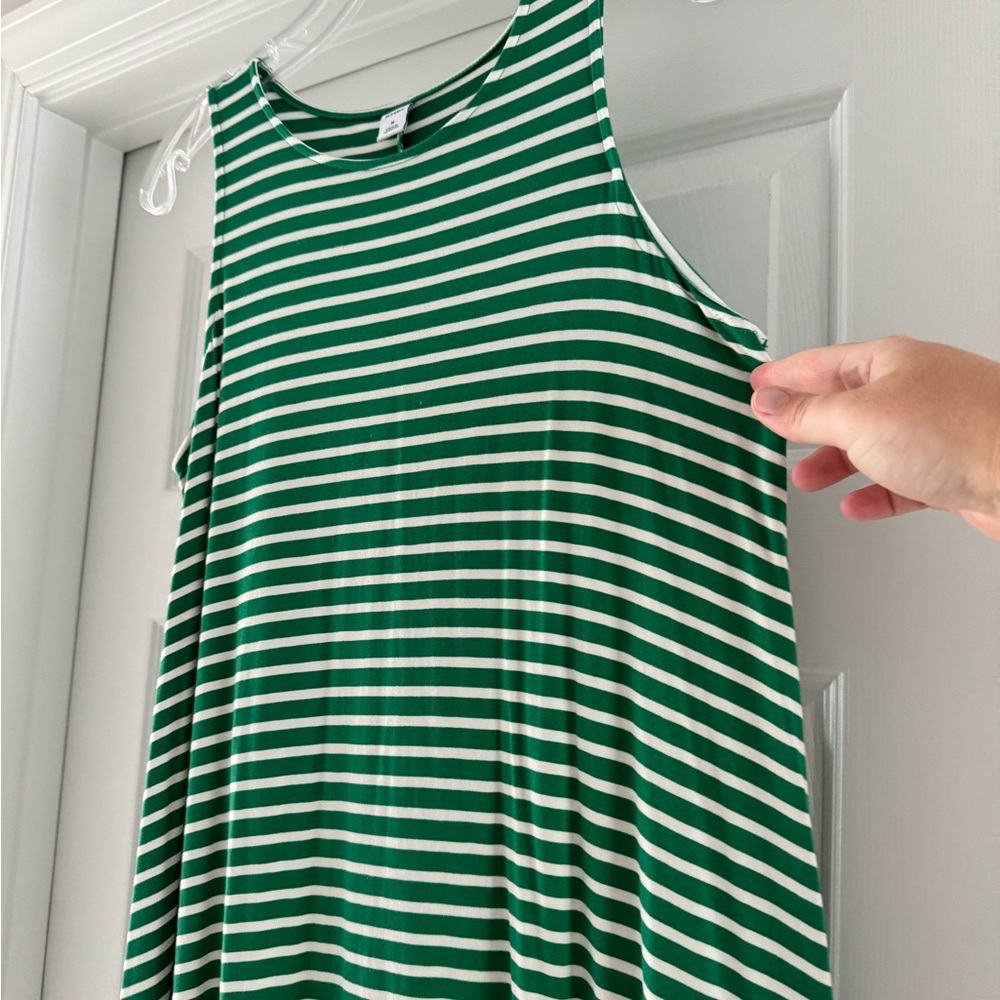 Old Navy Sleeveless Fit and Flare dress
